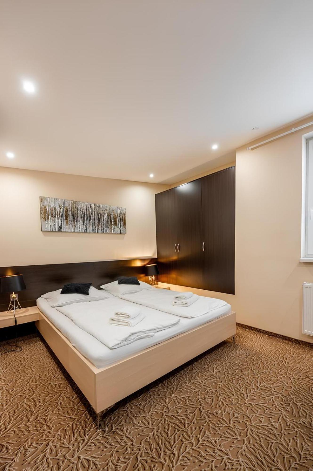 Hotel Zlate コシツェ エクステリア 写真