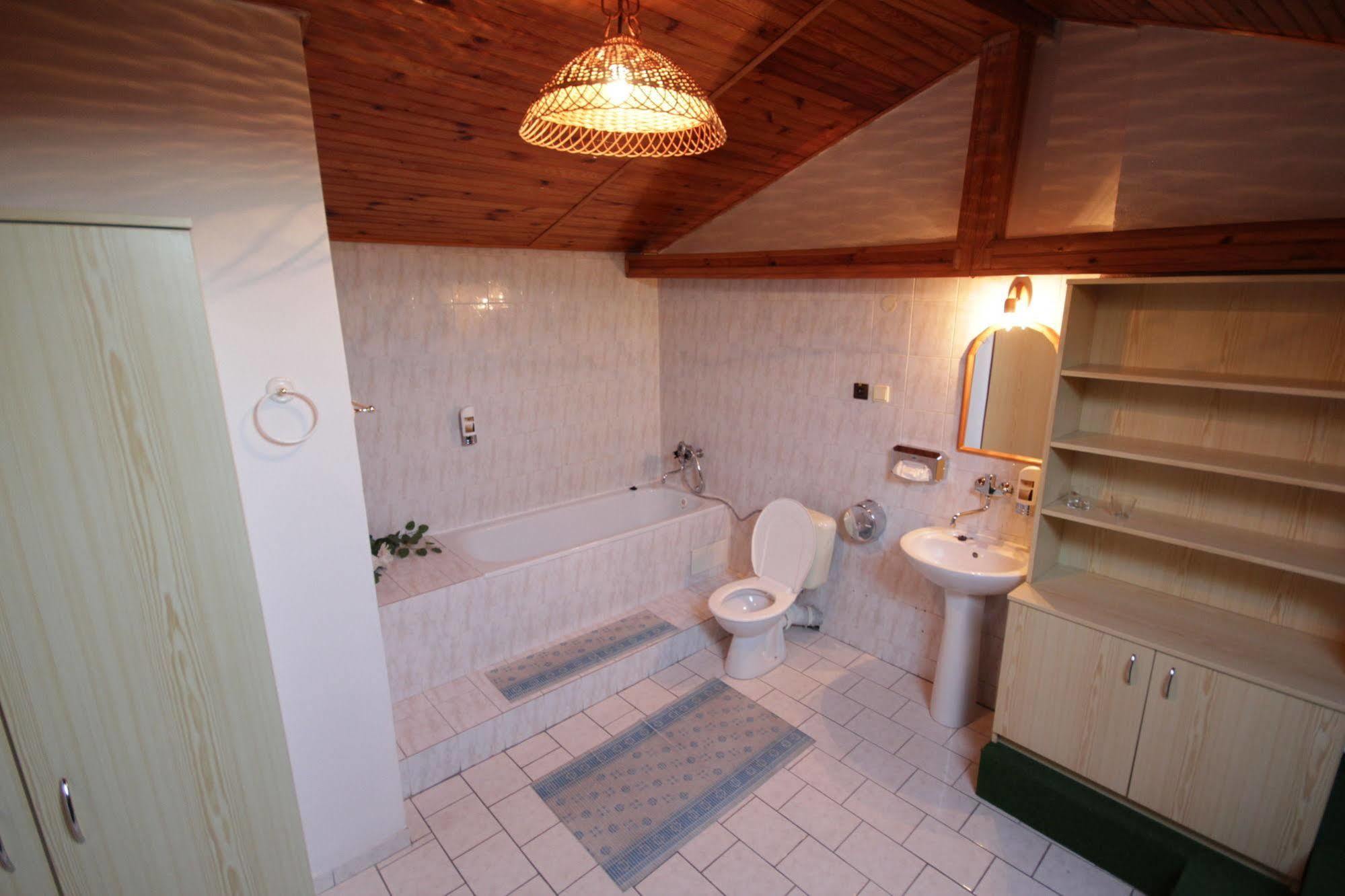 Hotel Zlate コシツェ エクステリア 写真